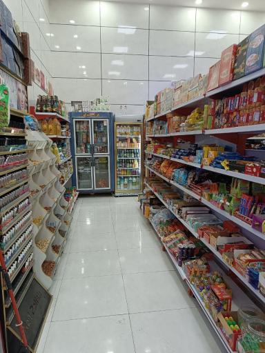 عکس هایپر مارکت روشا 