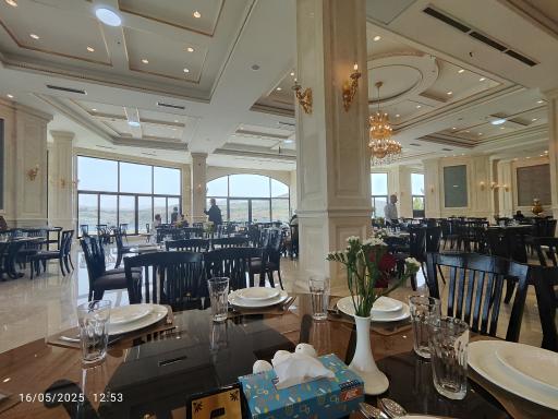 عکس رستوران پسران کریم