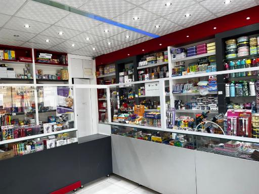 عکس لوازم التحریر مداد قرمز