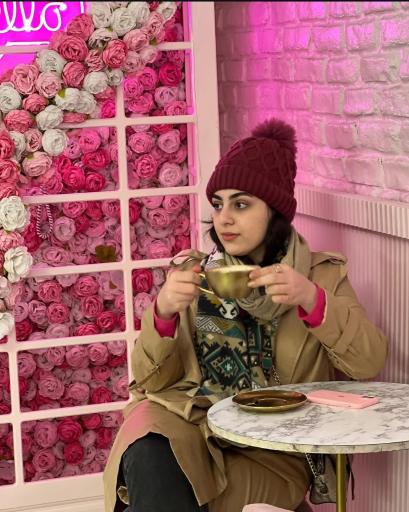 عکس کافه قنادی کیک لند