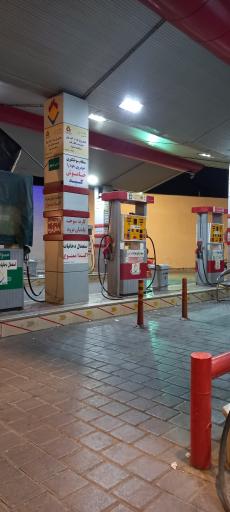 عکس پمپ بنزین 17 شهریور