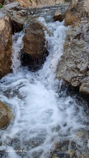 عکس آبشار چرم کهنه