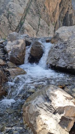 عکس آبشار چرم کهنه