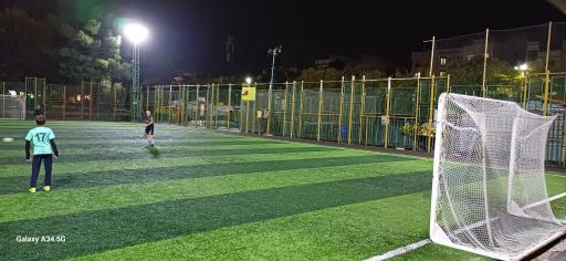 عکس زمین فوتبال بوستان فجر