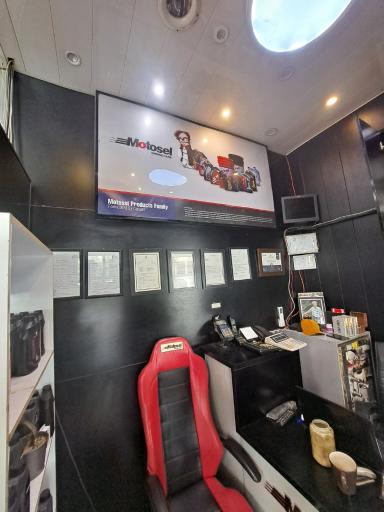 عکس موتوسل شاپ مهتاب