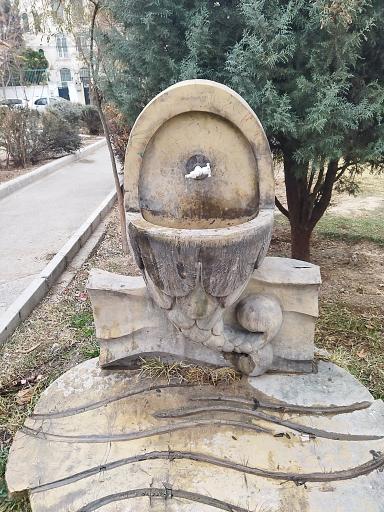 عکس آبخوری بوستان اقاقیا