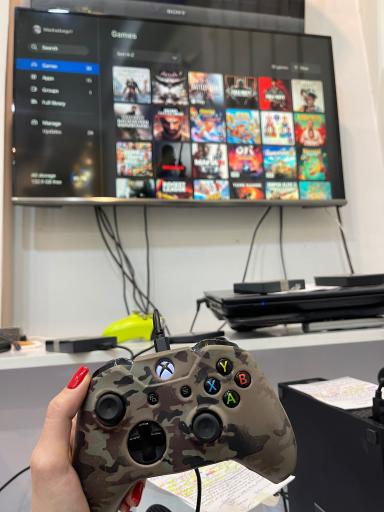 عکس فروشگاه کلاک استور