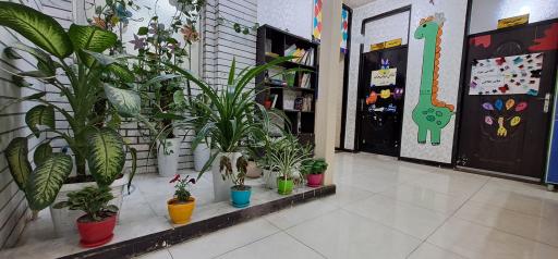 عکس دبستان و پیش دبستان هوشمند غیردولتی فرزانگان پویا