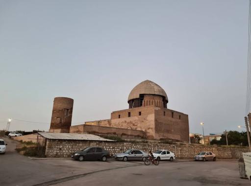 محوطه تاریخی جمعه مسجد 