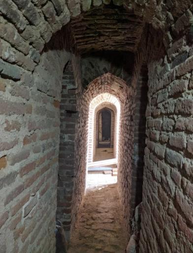 عکس محوطه تاریخی جمعه مسجد 