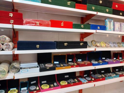 عکس فروشگاه زعفران به نام