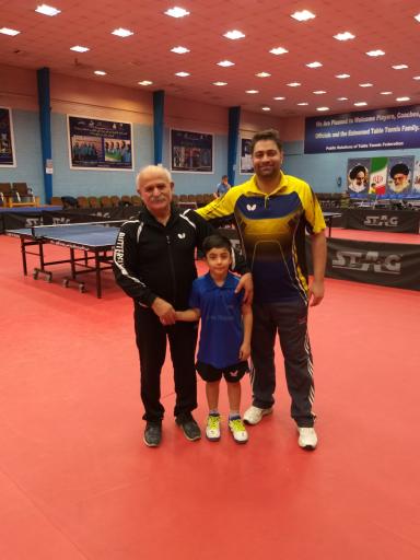 عکس خانه تنیس روی میز اندیشه