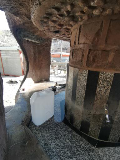 عکس آب معدنی کندوان