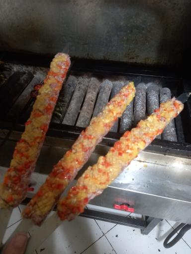 عکس رستوران آبشار