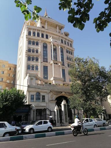 عکس برج فردوسی معلم