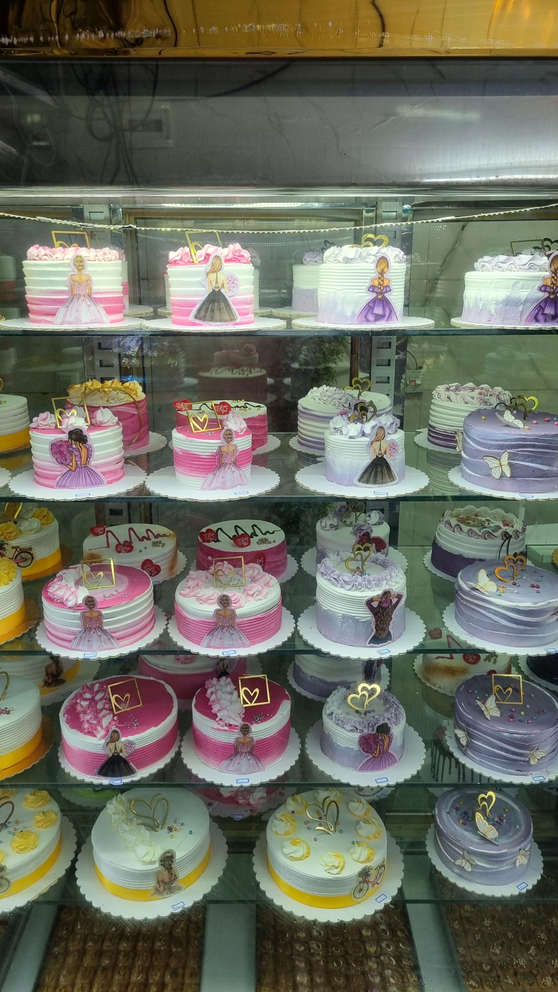 عکس شیرینی مادربزرگ 