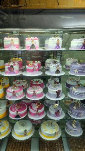 عکس شیرینی مادربزرگ 