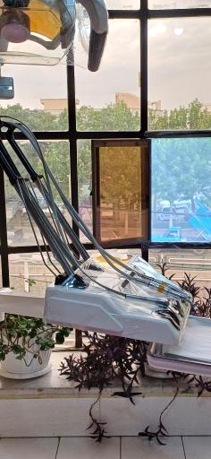 عکس کلینیک دندانپزشکی دکتر نعمتی‌آذر (دی)