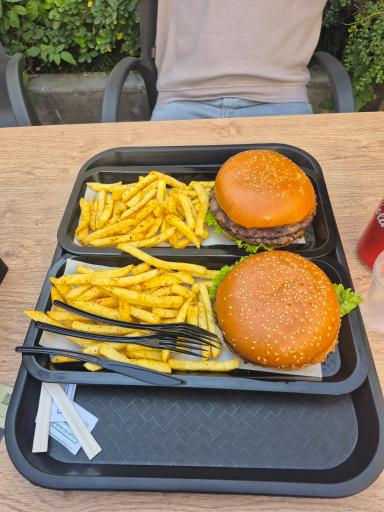 عکس رستوران برگرتو