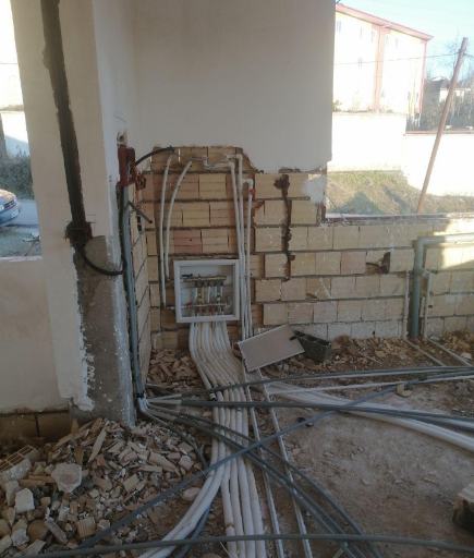 عکس فروشگاه لوله و اتصالات آب و فاضلاب ساختمان شریفی