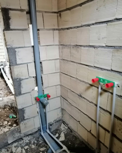 عکس فروشگاه لوله و اتصالات آب و فاضلاب ساختمان شریفی