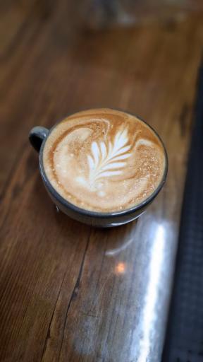 عکس کافه معین 