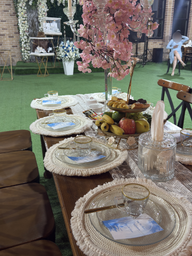 عکس تالار قصر طلایی (قدرتی)