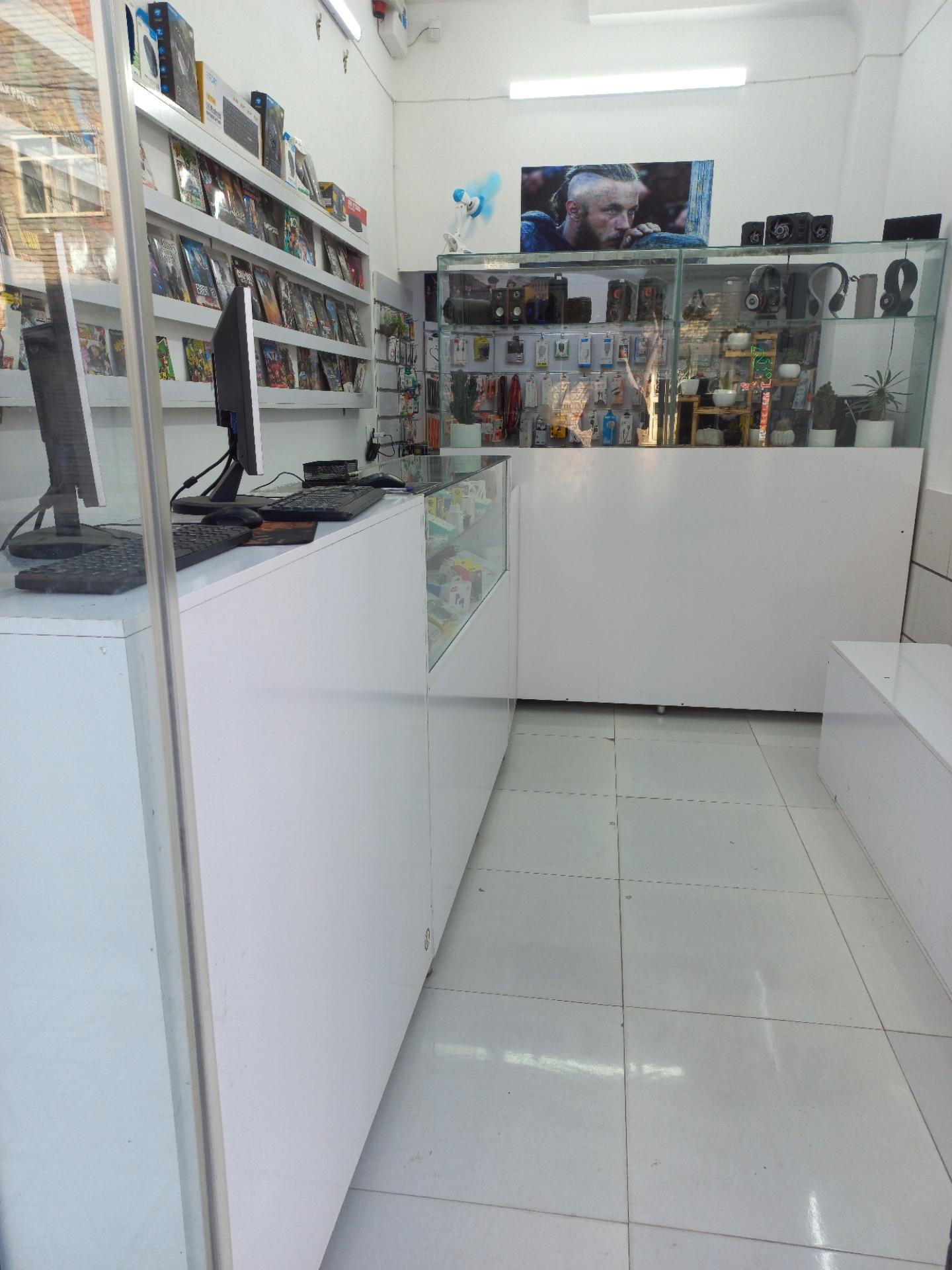 عکس محصولات فرهنگی شادمان 