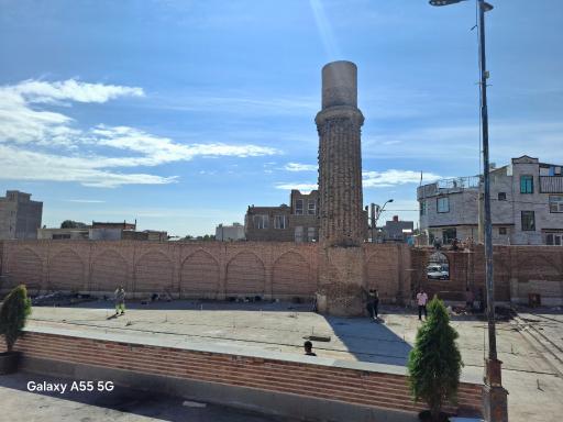 عکس آرامگاه شمس تبریزی