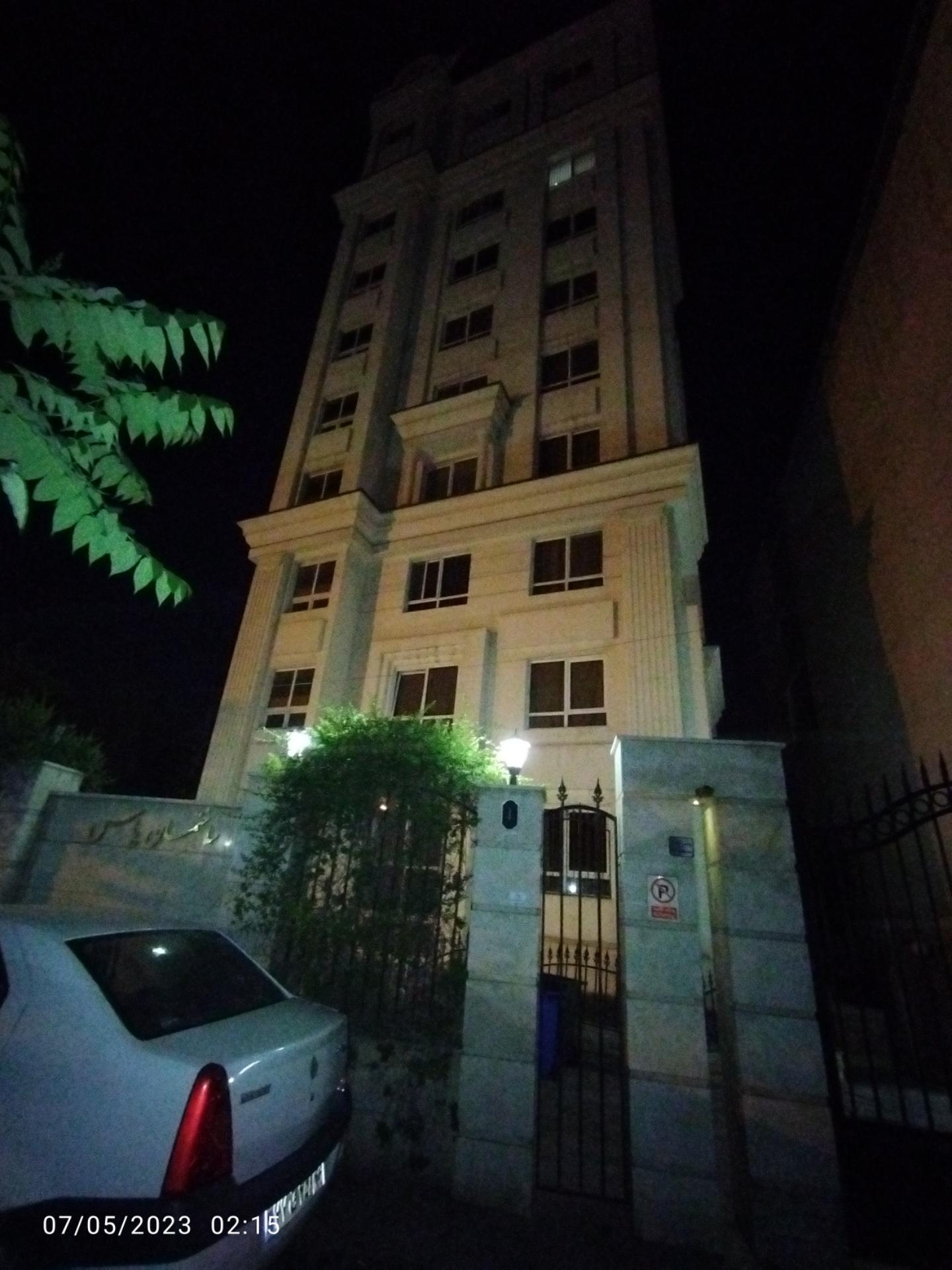 عکس ساختمان یاس