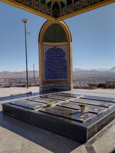 عکس مقبره شهدای گمنام (نور الشهداء)