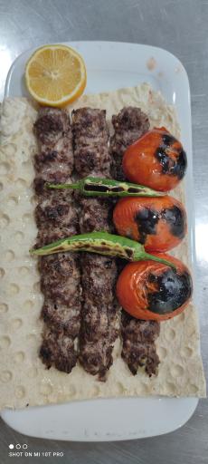 عکس تهیه غذای شمس العماره