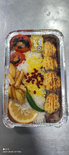 عکس تهیه غذای شمس العماره