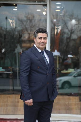 عکس فروشگاه مردانه کت شلوار بارمان بانام