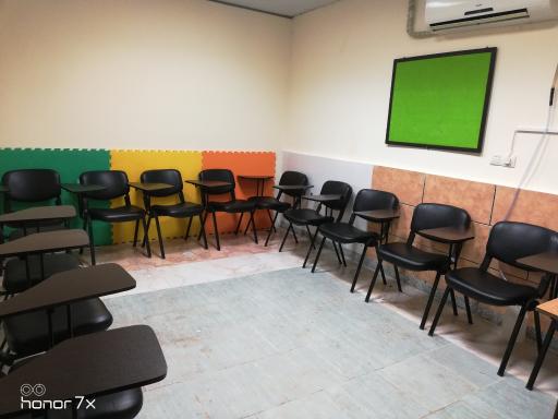 عکس آکادمی زبان سفیر اروند