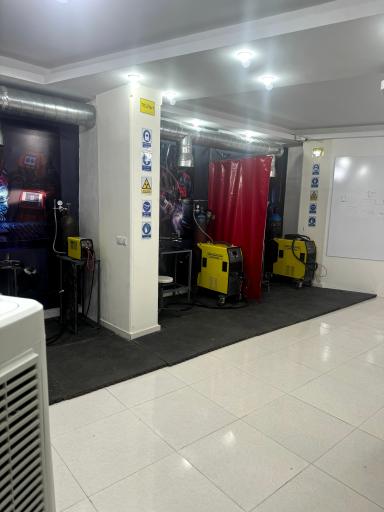 عکس آموزشگاه جوشکاری فنی و حرفه ای آرمان