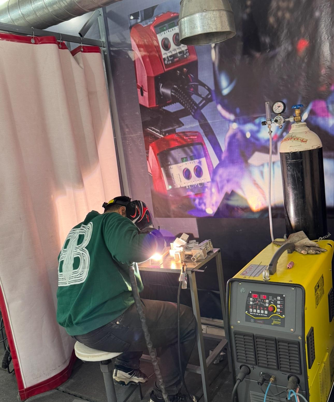 عکس آموزشگاه جوشکاری فنی و حرفه ای آرمان