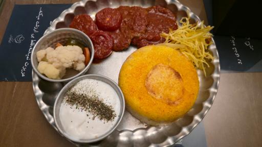 عکس کافه عمارت جهان کوچک من