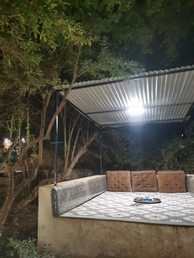 عکس کافی شاپ ماه نشین