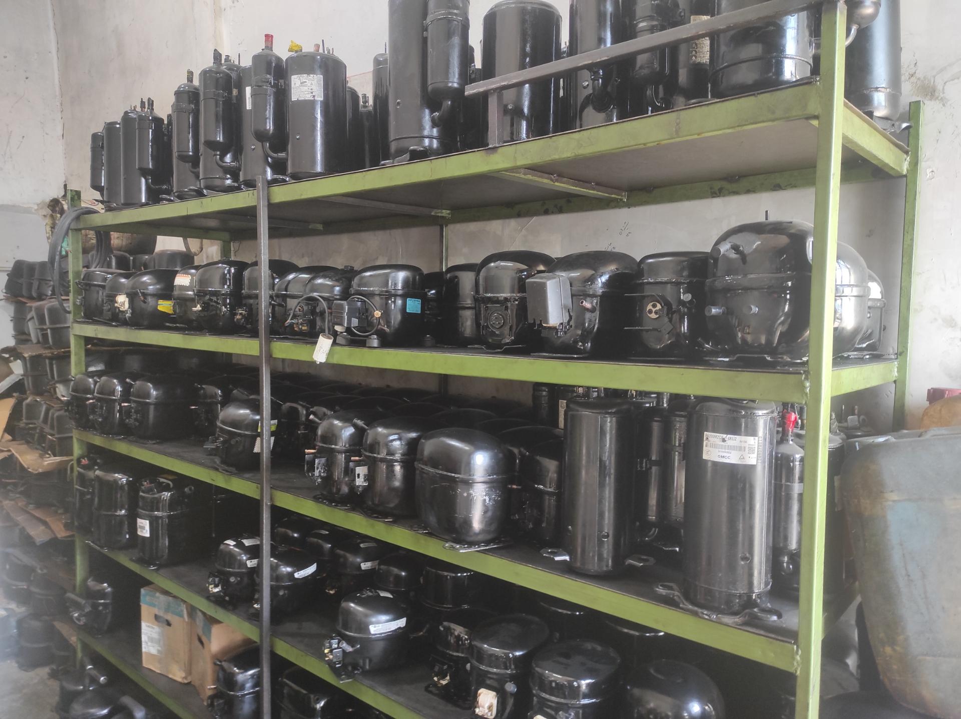 عکس تعمیرگاه مرکزی کمپرسورهای یخچال و کولرگازی