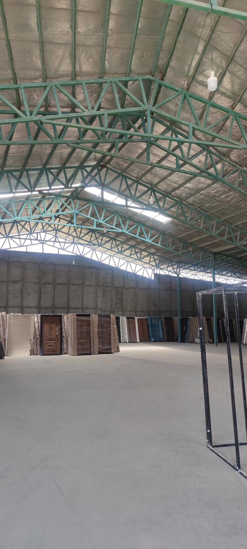 عکس انبار مشهد درب پایتخت