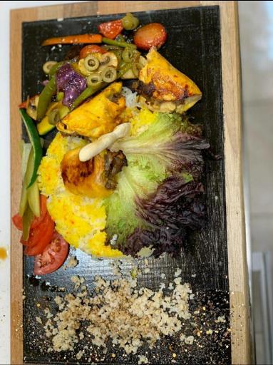 عکس کافه رستوران کافئین