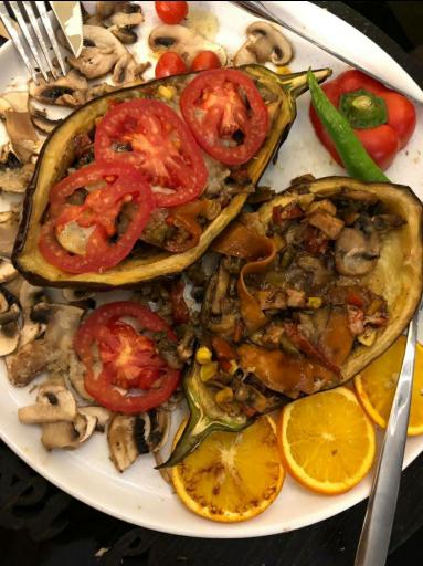 عکس کافه رستوران کافئین