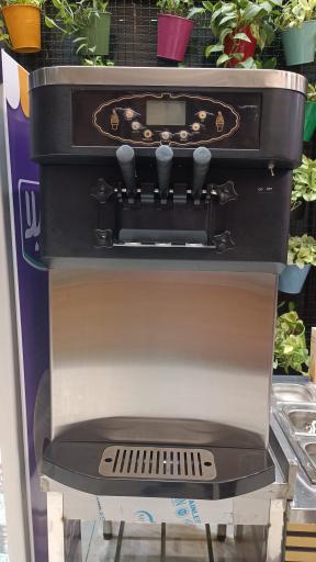 عکس فست فود بست فود