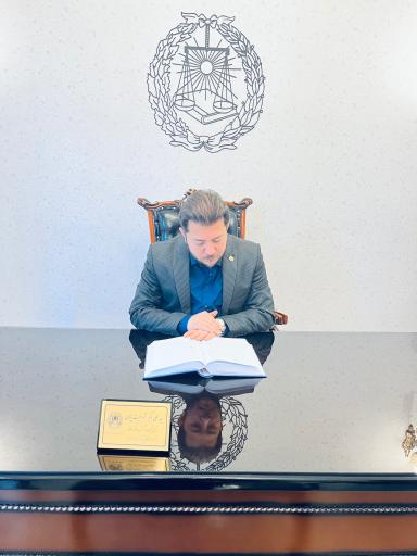 عکس دفتر وکالت دکتر سید علی اکبر شریعت پناهی