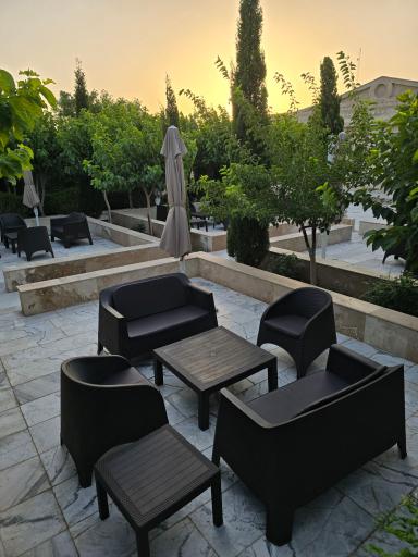 رستوران هتل روشن