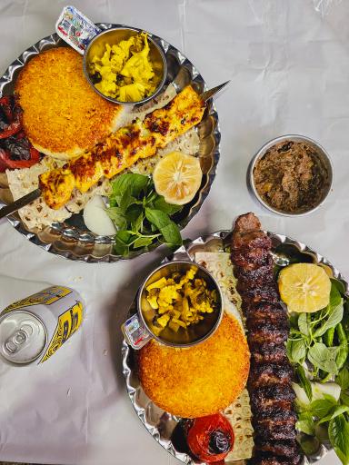 عکس رستوران سنتی خرداد ماه