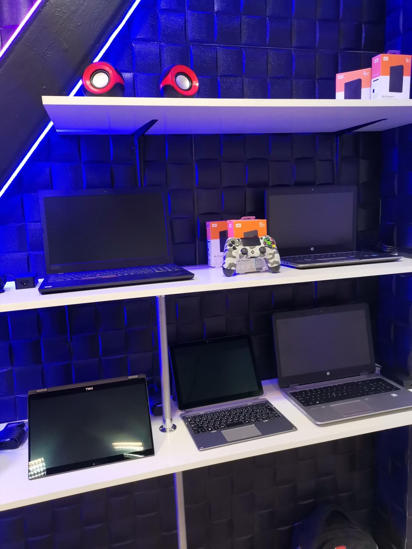 عکس کامپیوتر میلان