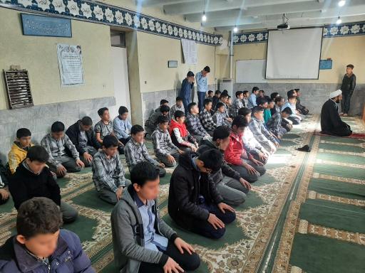 عکس دبیرستان ایمان