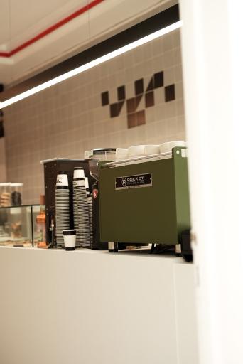 عکس کافه بین